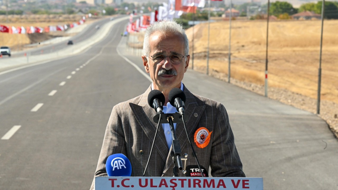 Bakan Uraloğlu: Kaman Çevre Yolu ile ilçe trafiğini rahatlattık