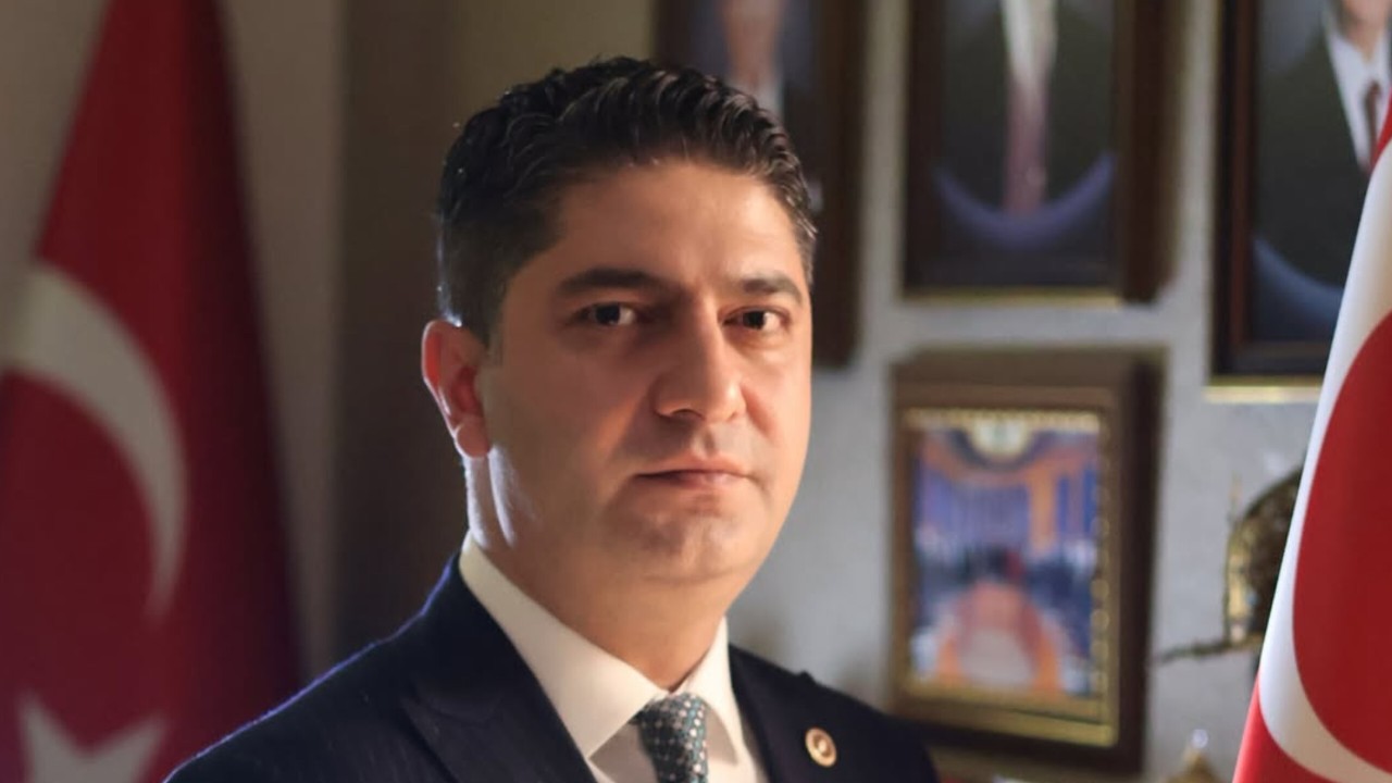 MHP'li Özdemir'den CHP’ye tepki: 2025 yılında Türkiye’yi başkentte dahi susuzluğa mahkum eden zavallı anlayışın MHP üzerinden kendisine prim yapma gayreti beyhude bir çabadır