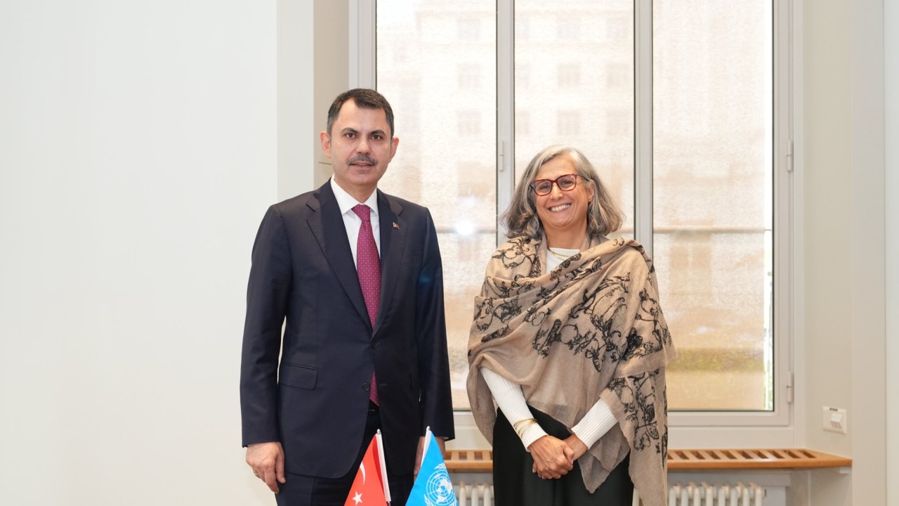 Bakan Kurum, BM Habitat İcra Direktörü Anaclaudia Rossbach ile görüştü