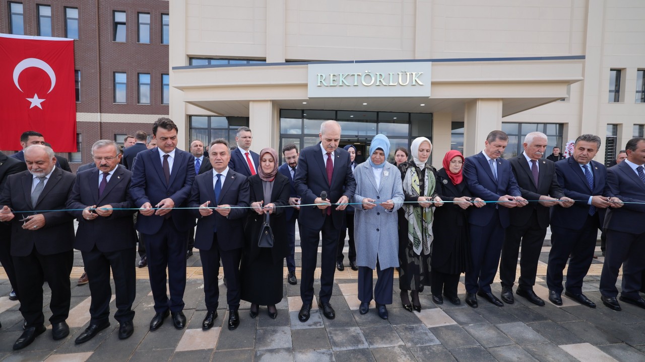TBMM Başkanı Kurtulmuş, Tokat Gaziosmanpaşa Üniversitesi yeni rektörlük binasının açılışını yaptı