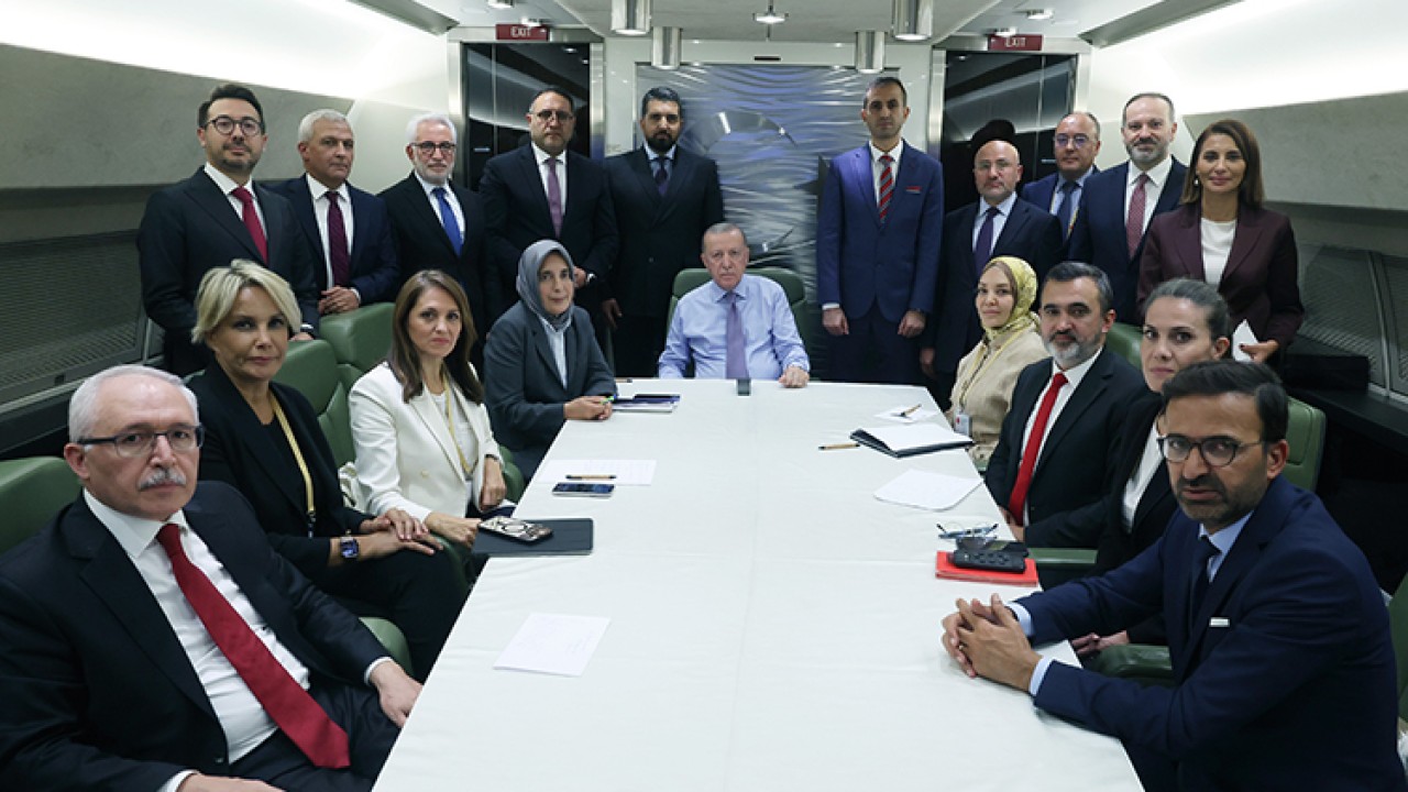 Cumhurbaşkanı Erdoğan: Türkiye, büyük devlet olmanın ötesinde insanlığın vicdanıdır