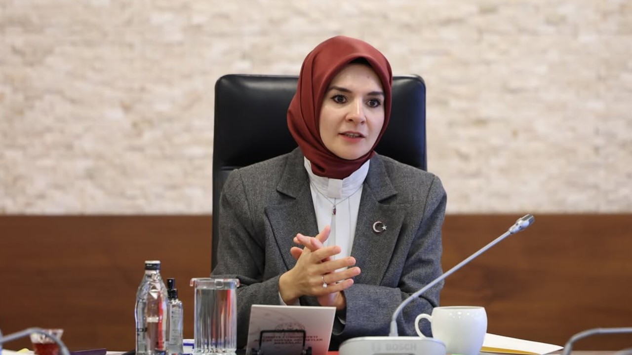 Aile ve Sosyal Hizmetler Bakanı Göktaş, Aliya İzetbegoviç'i andı