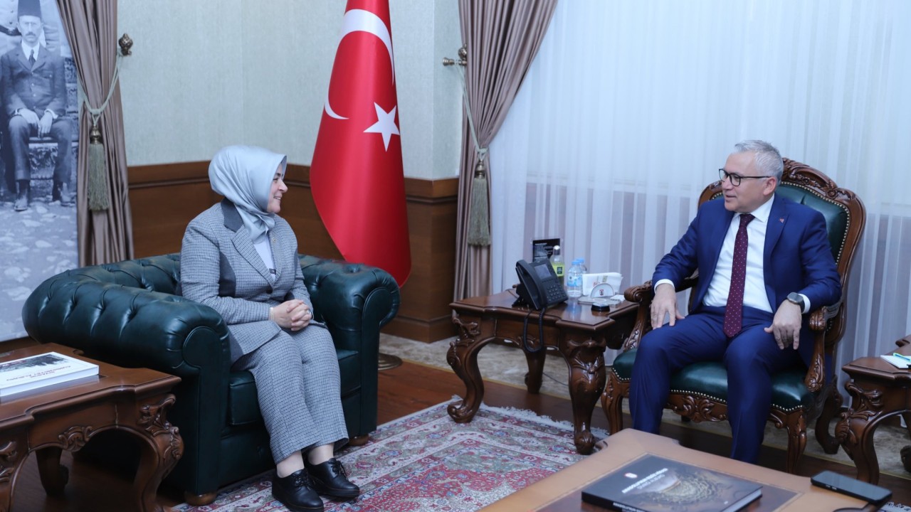 AK Parti Genel Merkez Kadın Kolları Başkanı Ercan'dan Sivas Valisi Yılmaz Şimşek'e ziyaret
