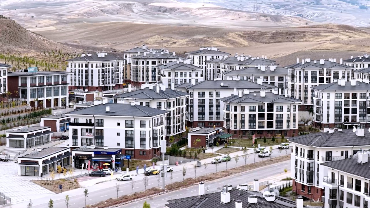 Bakan Kurum, sosyal konut projeleriyle evlerine yerleşen vatandaşların görüntülerini paylaştı