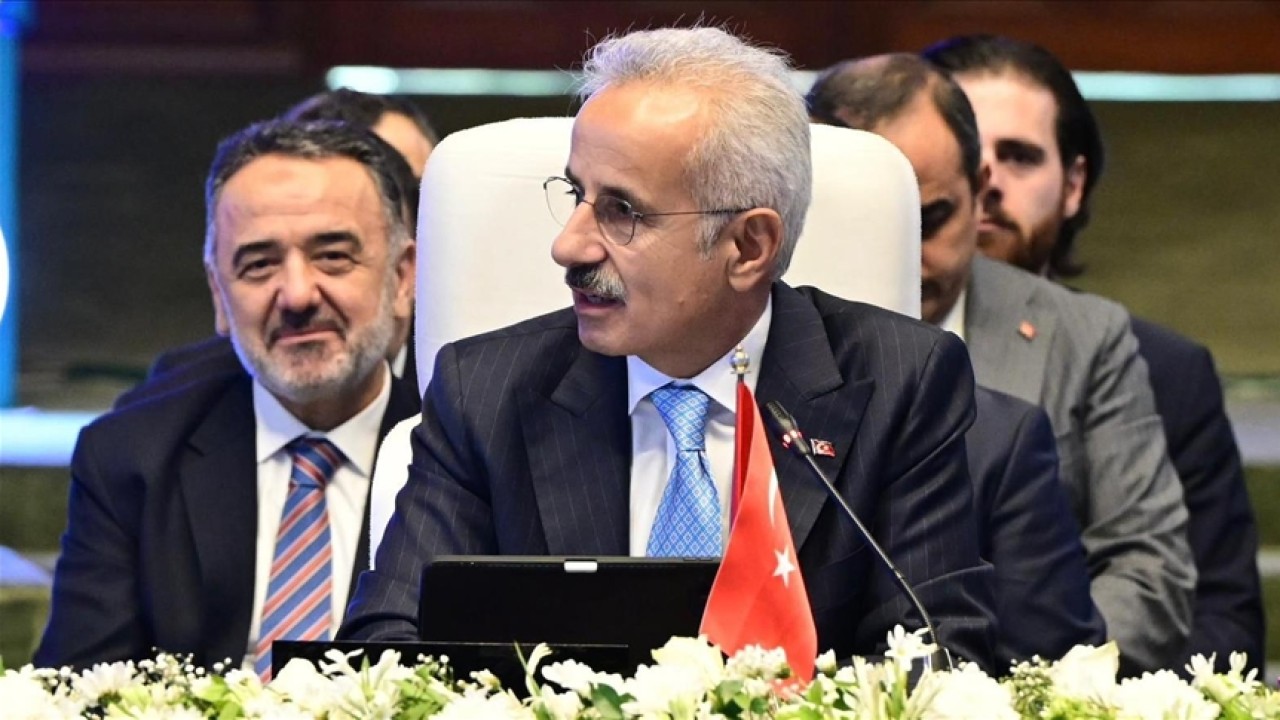 Bakan Uraloğlu: Türkiye'nin stratejik konumunu, 300 milyar dolarlık yatırımla daha da güçlendirdik