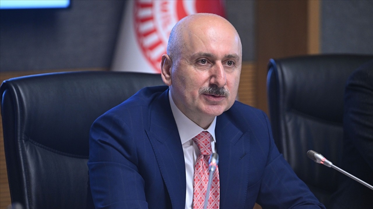 Adil Karaismailoğlu, turizm ve vakıflarla ilgili düzenlemeler içeren kanun teklifini değerlendirdi