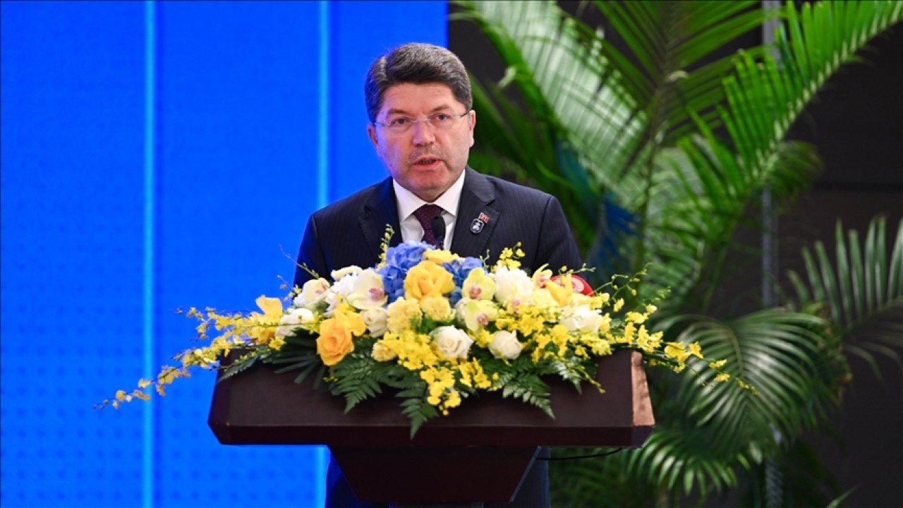 Adalet Bakanı Tunç: Türkiye'de hukuk alanındaki dijitalleşmeyi derinleştirmekte kararlıyız