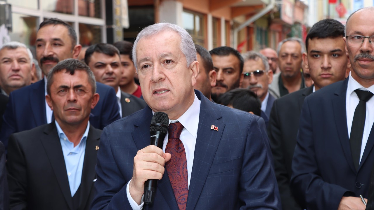 MHP'li Durmaz: Zindanları taş medreseye çeviren bu inancın, mücadelenin ve imanlı duruşun kaynağı Ülkü Ocaklarıdır