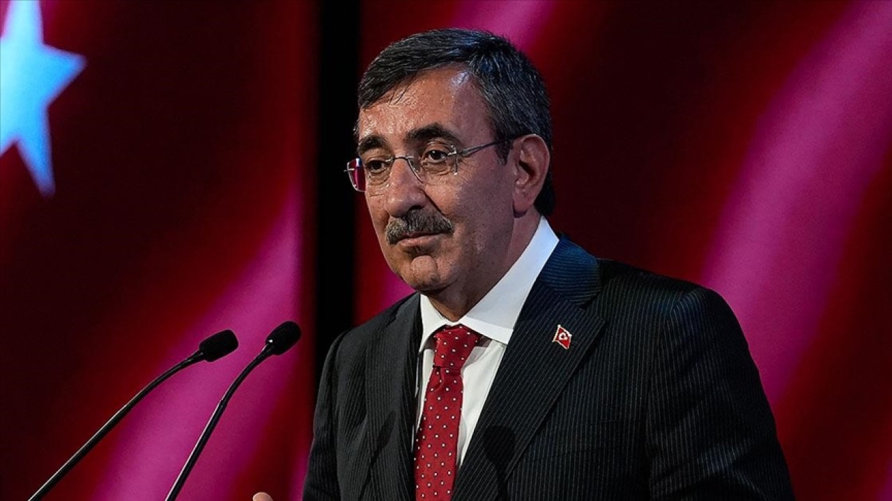 Cumhurbaşkanı Yardımcısı Yılmaz: Yıllıklandırılmış ihracat değerimiz yeni bir rekora ulaşmıştır