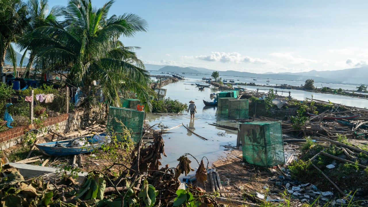 Kalmaegi Tayfunu, Vietnam'da balıkçı teknelerine hasar verdi