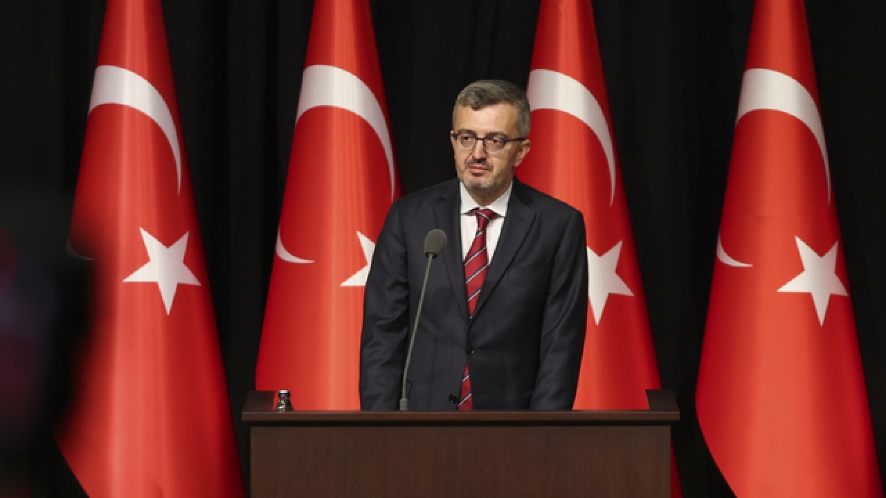 İletişim Başkanı Duran'dan, Hırvatistan'daki uçak kazasında şehit olan pilot için başsağlığı mesajı