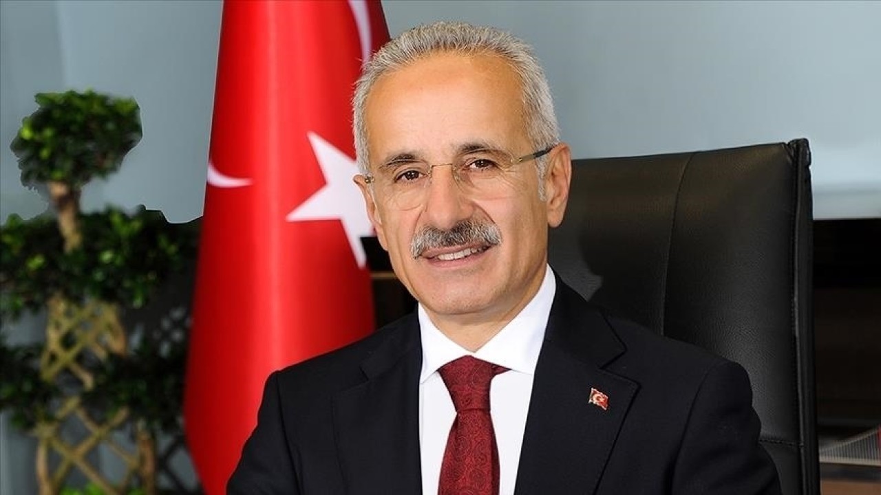 Bakan Uraloğlu, KKTC'nin kuruluşunun 42. yılını kutladı