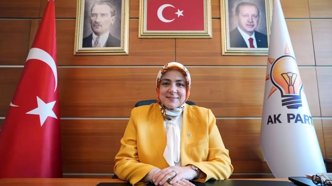 AK Parti Genel Merkez Kadın Kolları Başkanı Ercan, A Milli Futbol Takımı'nı kutladı