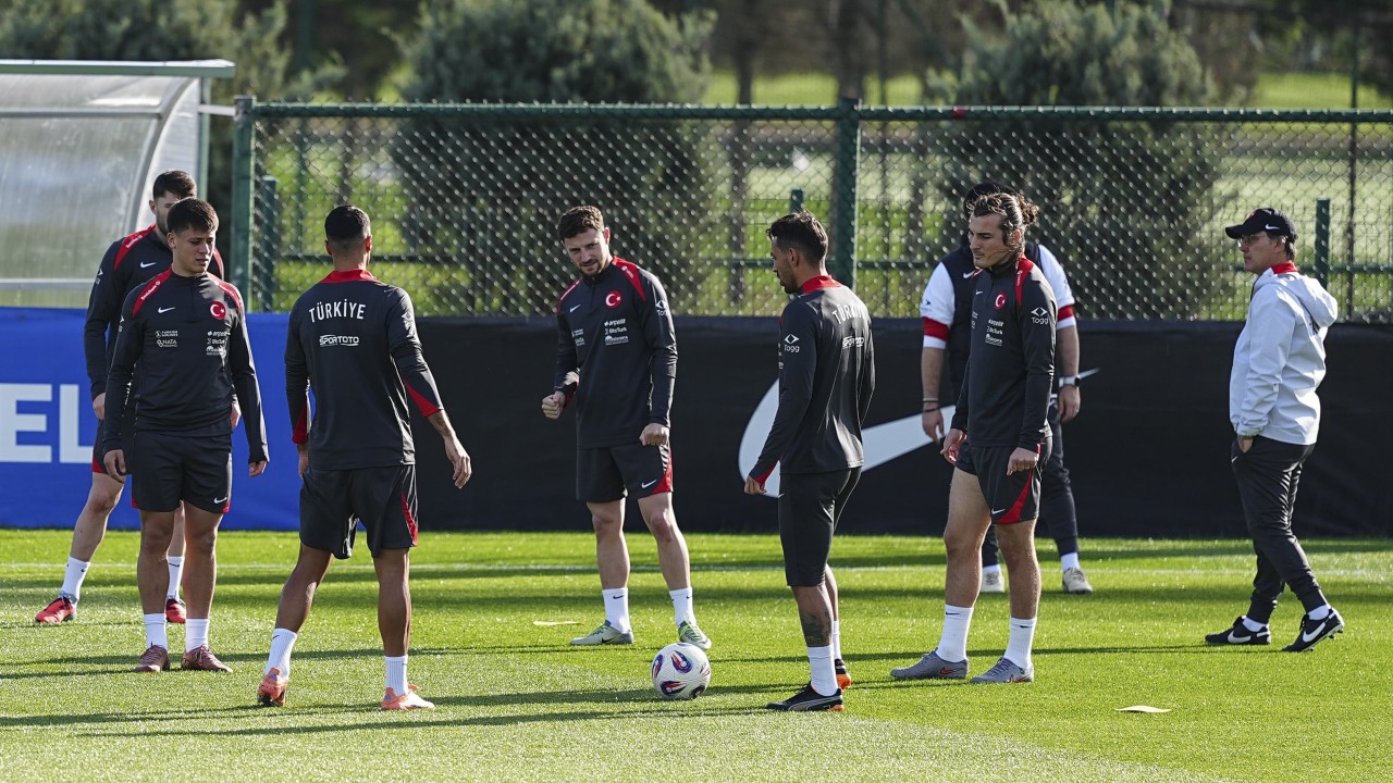A Milli Futbol Takımı, İspanya maçının hazırlıklarını tamamladı