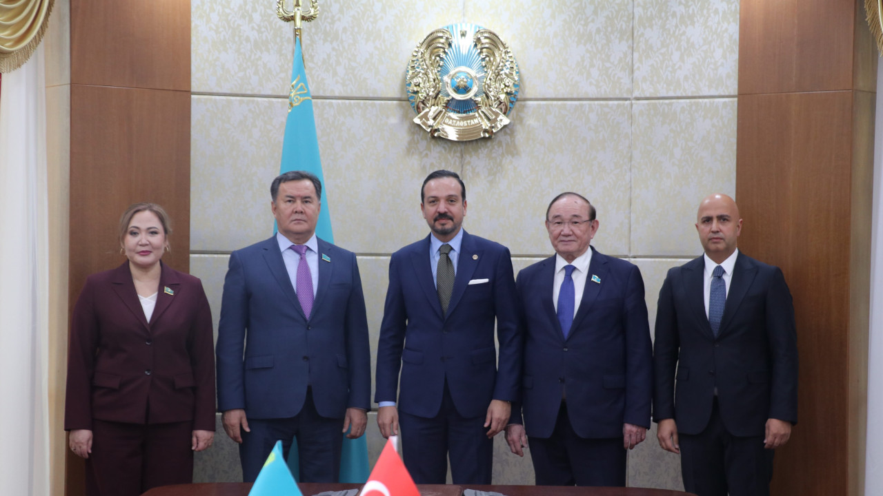 AK Parti Genel Başkan Yardımcısı Zorlu, Kazakistan'da temaslarda bulundu