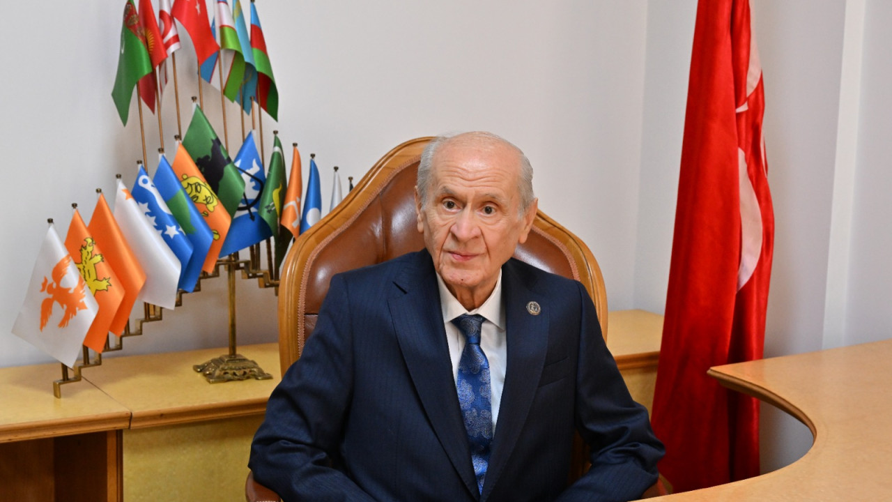 MHP Lideri Devlet Bahçeli'den "24 Kasım Öğretmenler Günü" mesajı