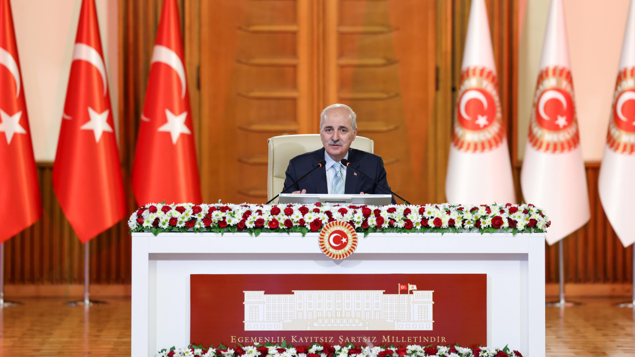 TBMM Başkanı Kurtulmuş'tan "24 Kasım Öğretmenler Günü" mesajı