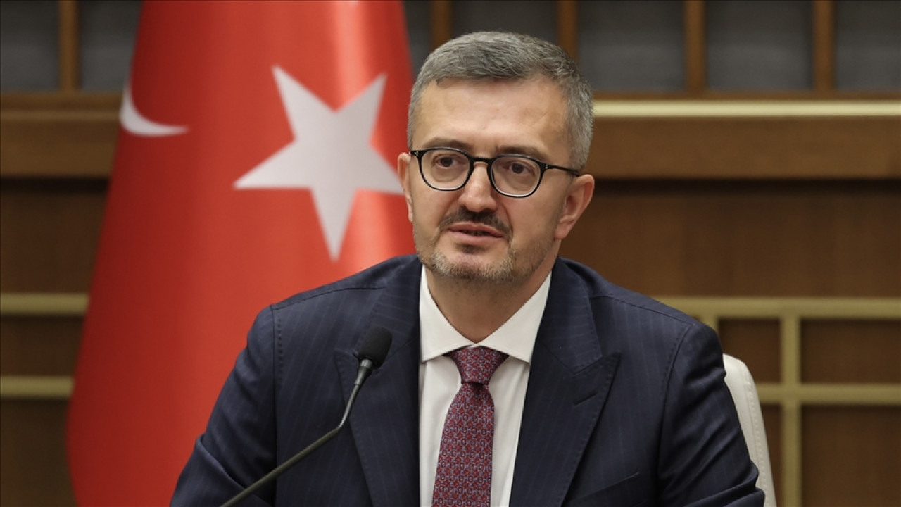 İletişim Başkanı Duran'dan 24 Kasım Öğretmenler Günü mesajı