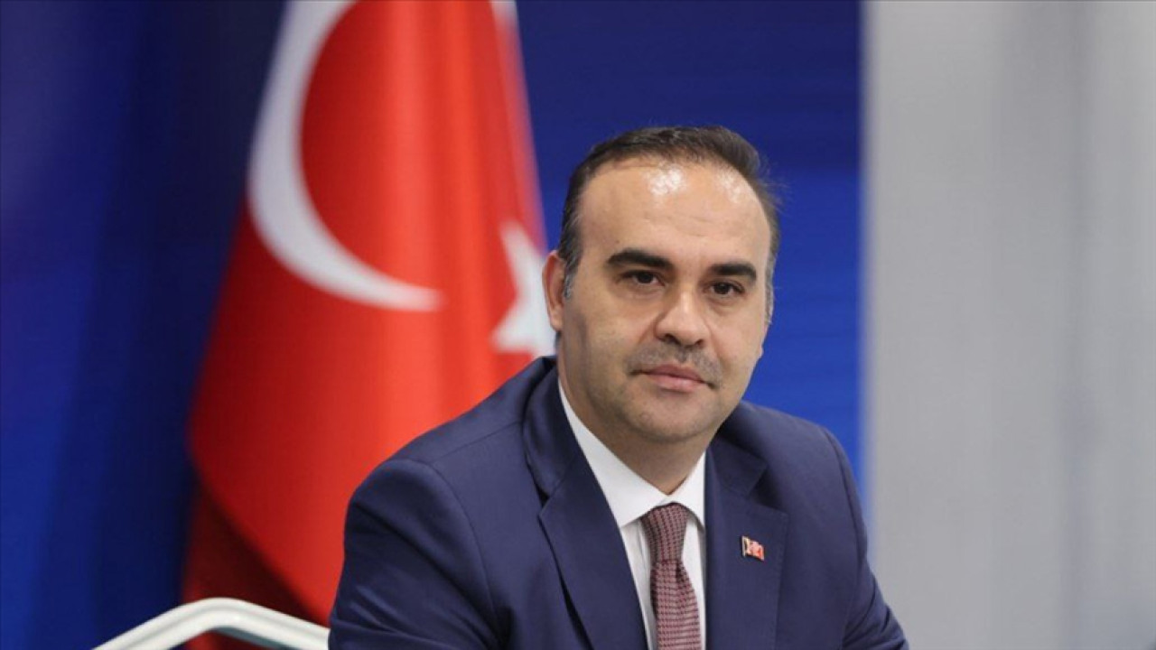 Bakan Kacır'dan "24 Kasım Öğretmenler Günü" mesajı