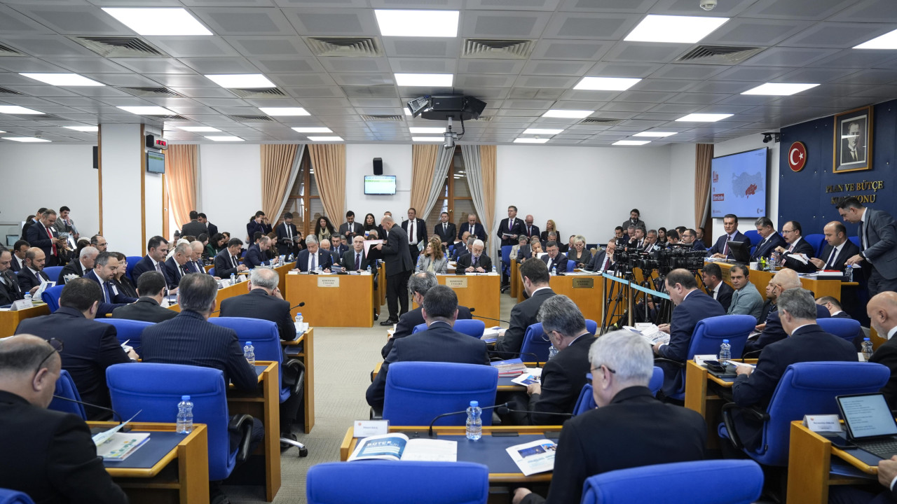 Çevre, Şehircilik ve İklim Değişikliği Bakanlığının 2026 yılı bütçesi TBMM Plan ve Bütçe Komisyonunda
