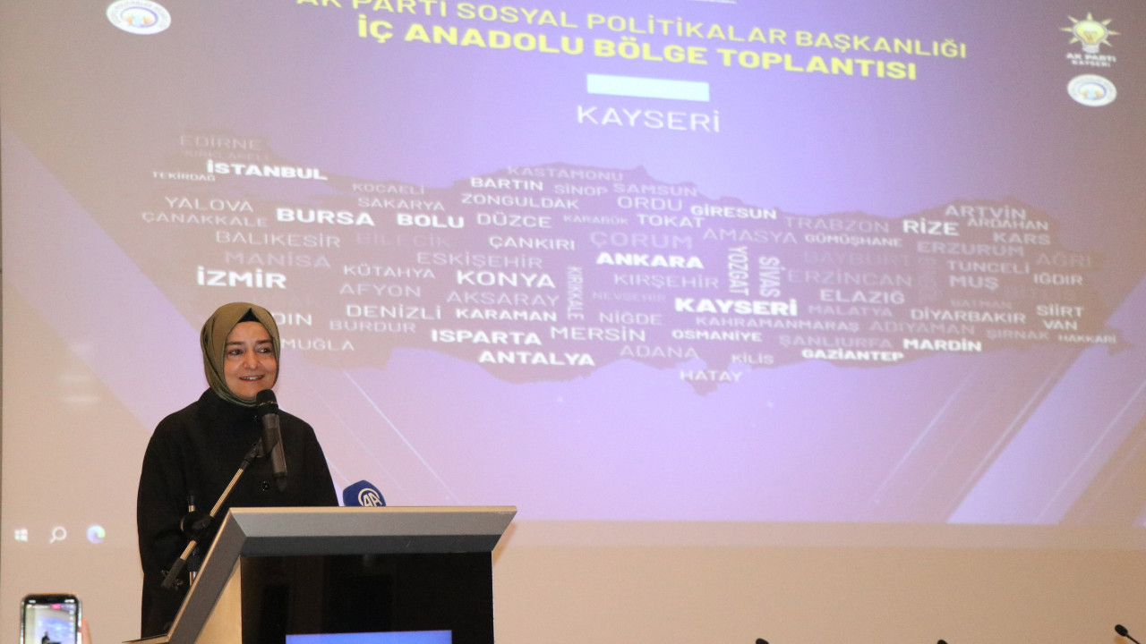 AK Parti Sosyal Politikalar Başkanlığı İç Anadolu Bölge Toplantısı Kayseri'de başladı
