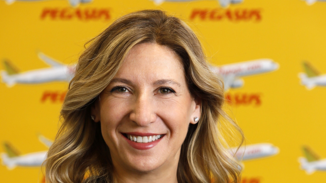 Pegasus, Çek Hava Yolları ile iştiraki Smartwings'i satın almak için anlaşma imzaladı