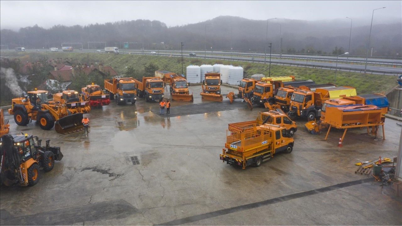 "Kar kaplanları", Bolu Dağı'nın ağır kış şartlarına hazır
