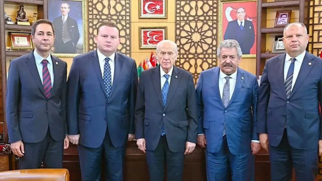 MHP'nin 120 sayfalık terörsüz Türkiye raporu Meclis'te