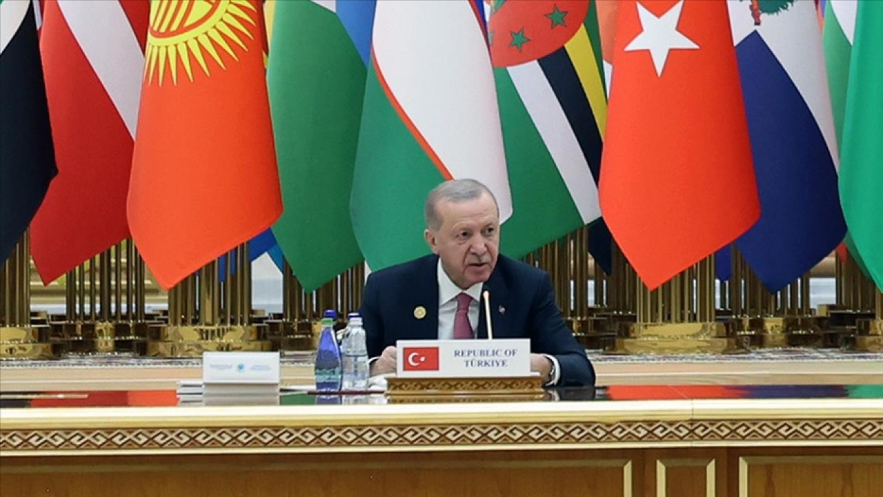 Cumhurbaşkanı Erdoğan: Barış ve diyaloğun hakim kılınması için var gücümüzle çalışıyoruz