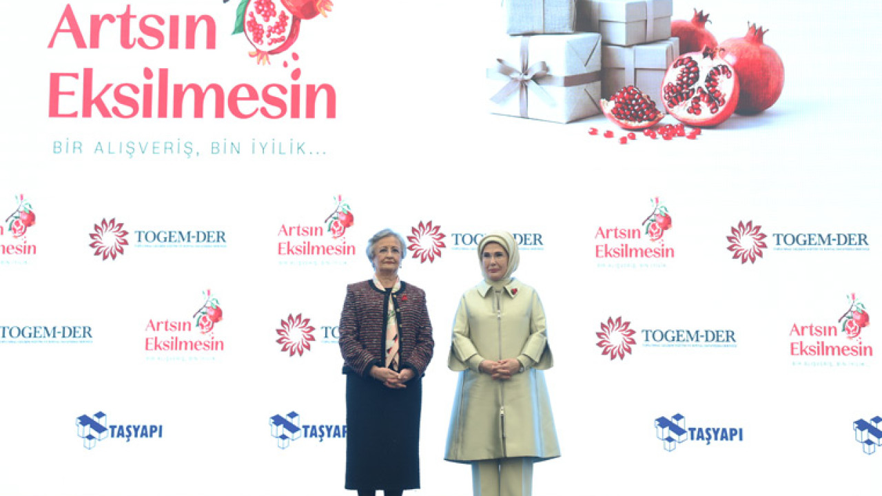 Emine Erdoğan, TOGEM-DER'in "Artsın Eksilmesin Dönüşüm Pazarı"nın açılışına katıldı